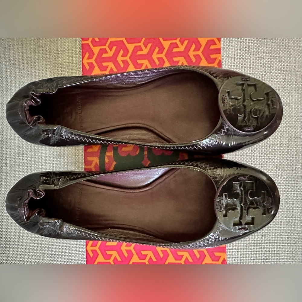 Tory Burch Reva flat